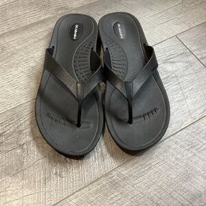 Okabashi Flip Flops Size Large